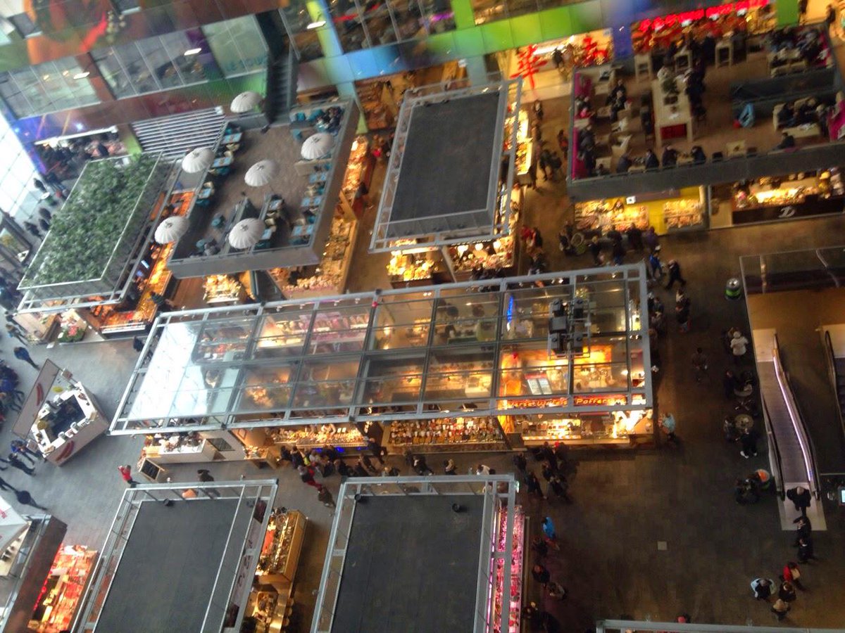 Gister leerzaam bezoek gehad met JAN! We hebben de markthal van boven tot onder gezien! <a href="/VGBBloemenPlant/">VGB</a>