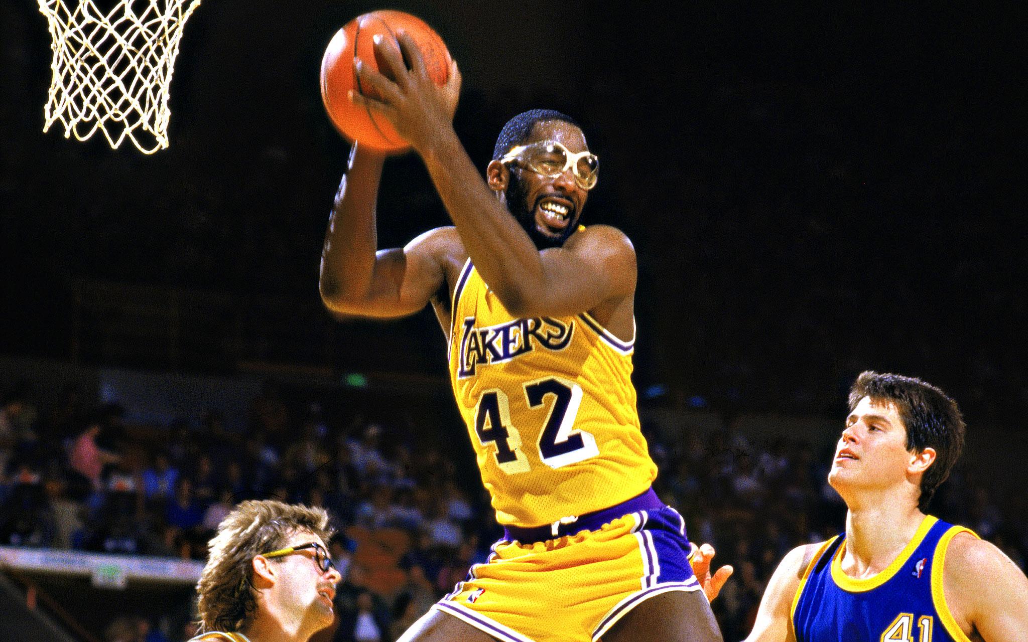 To wish James Worthy a Happy 54th Birthday! 