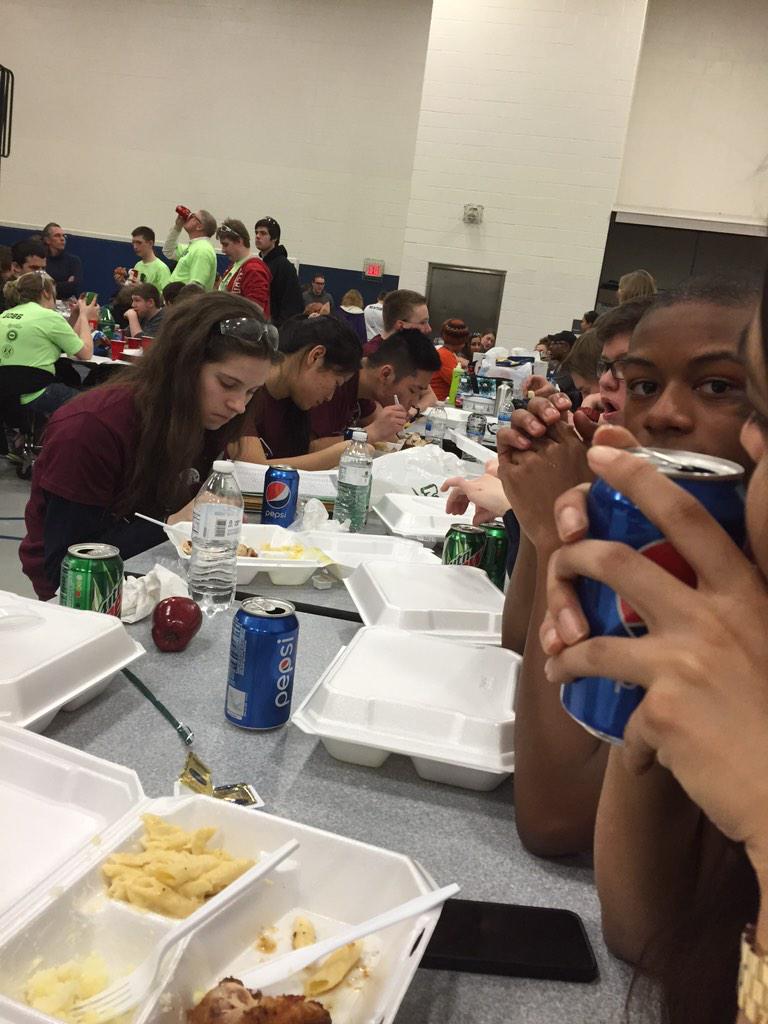 frc5193's tweet photo. We're having so much fun at our first competition! #omgrobots 👾🍴🍗 http://t.co/DywxWiLbUR