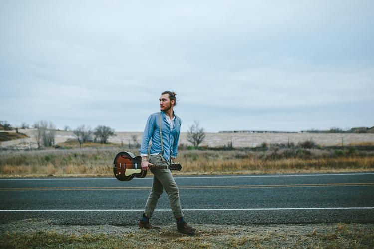 steadfastso's tweet image. #StyleSpotlight @tanyonallison is mesmerizing, both musically as well as offstage:  goo.gl/1imdgB