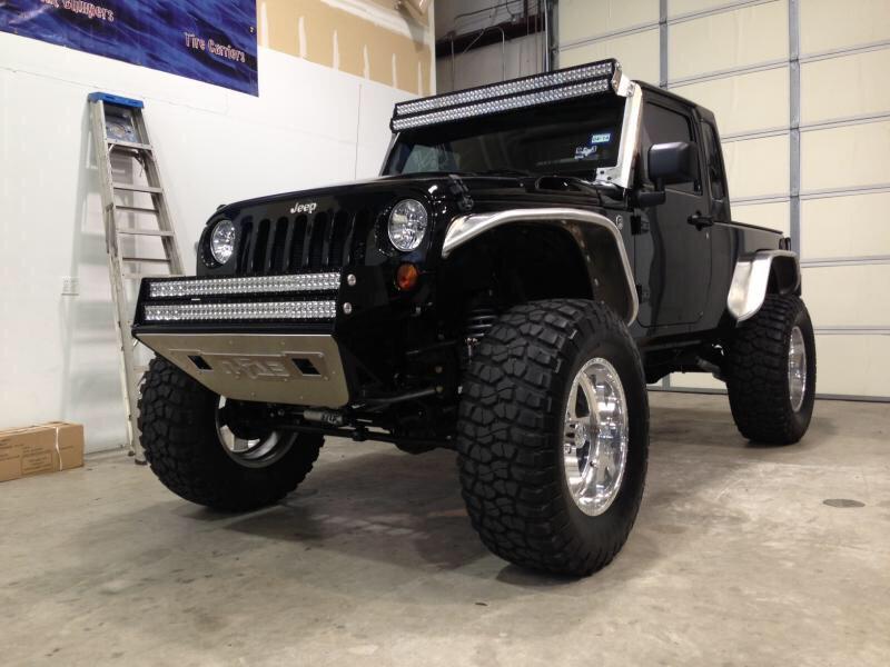 jeep_feed's tweet photo. Holy Light Bars 😍⚡️💡 http://t.co/XU2YFIttpo