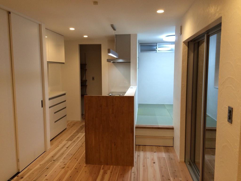 Hashtag 旗竿地 Sur Twitter