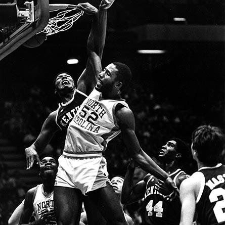 Happy birthday today to Tar Heel great & 1982 Final Four MVP James Worthy (  