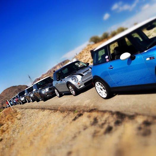 MINIARGENTINA's tweet photo. ¡Caravana #MINI! ¿Preparados para conquistar el fin de semana? http://t.co/KIJTa7pnbH