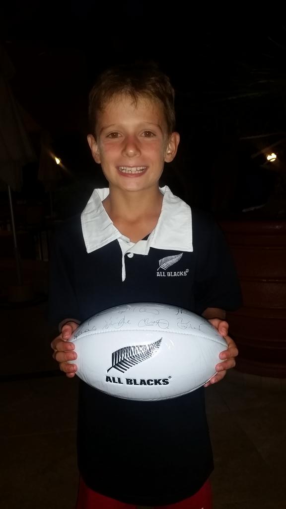 The_Banger1's tweet photo. @RichieHMcCaw Look out for the kid with the biggest smile .That's my champ http://t.co/v4AaSk49EX