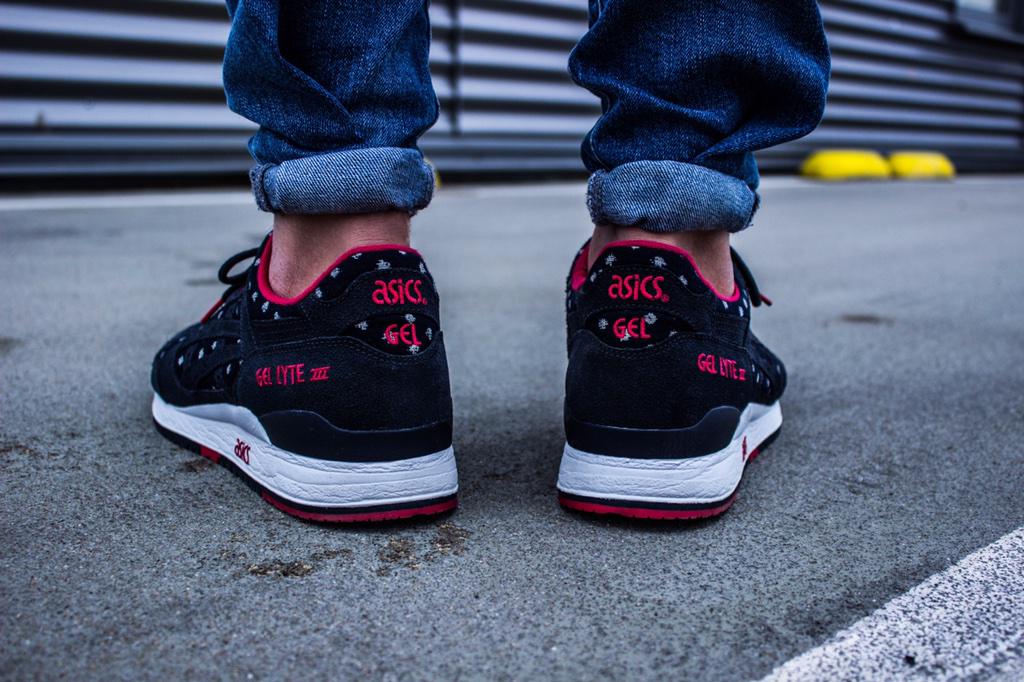 MarkusEker's tweet photo. Backside👊👟 w/@LCVTH #pinrollgamewasstrong #bruh 😂 http://t.co/uPpeRz0elt