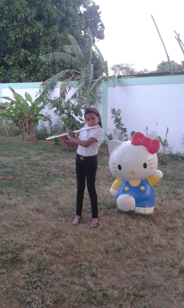 Anllely 
Parque
#ElSistemaCumple40 
<a href="/NucleoSantaRos0/">Núcleo Santa Rosa de</a> 
<a href="/elsistema/">El Sistema</a> 
@SistOrq_Freites 
<a href="/SistemaAnz/">Sistema Anzoátegui</a>