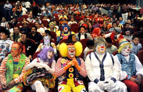 Nigel_UKIP's tweet photo. Excellent to see the #UKIPSpringConference is going well! #UKIP #GE2015 http://t.co/NqU7Wld4n0