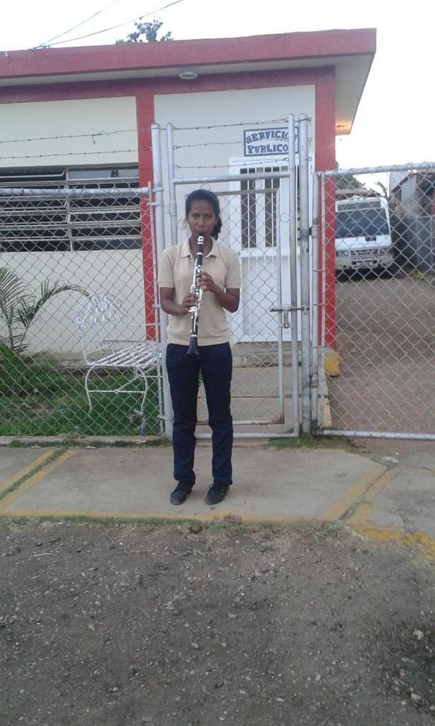 Barbara 
Servicios Publicos
#ElSistemaCumple40 
<a href="/NucleoSantaRos0/">Núcleo Santa Rosa de</a> 
<a href="/elsistema/">El Sistema</a> 
@SistOrq_Freites 
<a href="/SistemaAnz/">Sistema Anzoátegui</a>