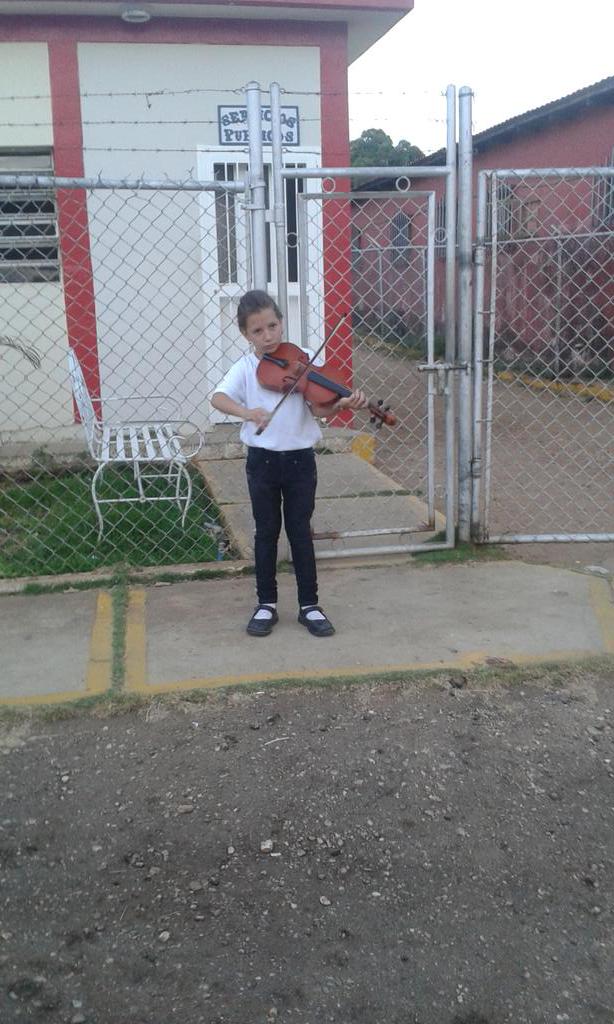 Grecia
Servicios Publicos
#ElSistemaCumple40 
<a href="/NucleoSantaRos0/">Núcleo Santa Rosa de</a> 
<a href="/elsistema/">El Sistema</a> 
@SistOrq_Freites 
<a href="/SistemaAnz/">Sistema Anzoátegui</a>