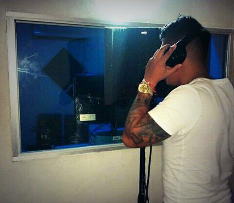 Stanly&FraitOfficial tweet media