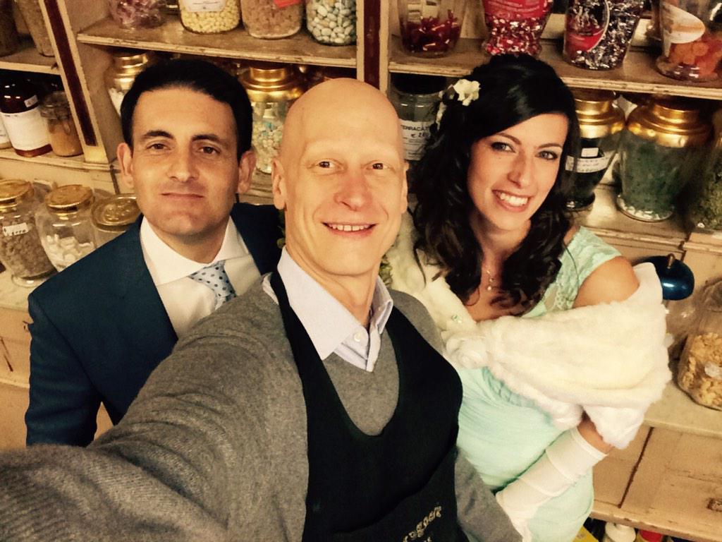 DrogheriaPreti's tweet image. Elisa e Davide, nel loro giorno più bello, graditi ospiti.