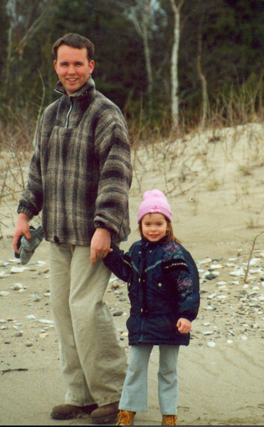 So apparently your kids grow up &amp; you start to feel a little older. I miss this little one. #daddysgirl @vronicadawn