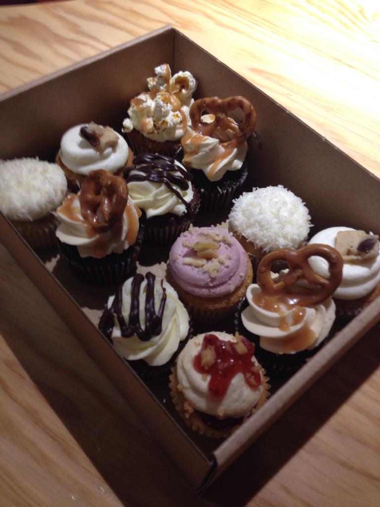o_marsden's tweet photo. Omg delicious cupcakes from @crumbsandoilies http://t.co/cmVYvwqLM4