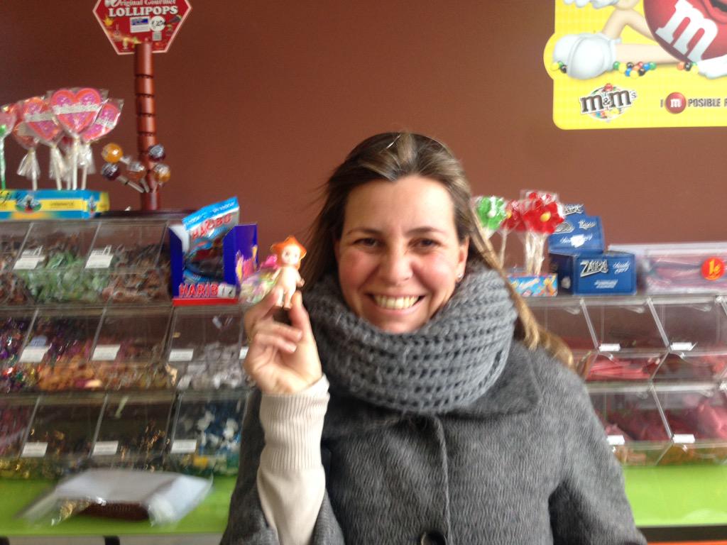 Candymatogrande's tweet photo. Otra amiga con buena suerte
@sonnyangelspain en La Coruña http://t.co/s0zDu4LrwK