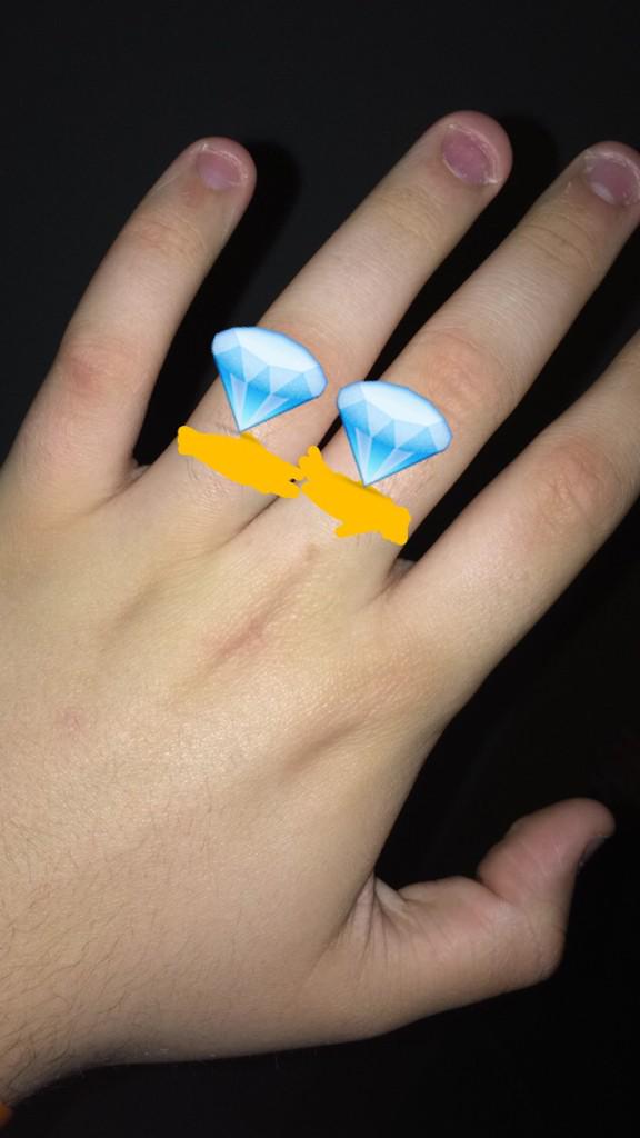 ClayKeaton65's tweet image. Sup boys.... @LUKE_S_14 @lololacey12 @C_Kuerschen_21 @CkuErsCheN2 @I_Campbell1 #BackToBackChamp #Warriors #BlingBling