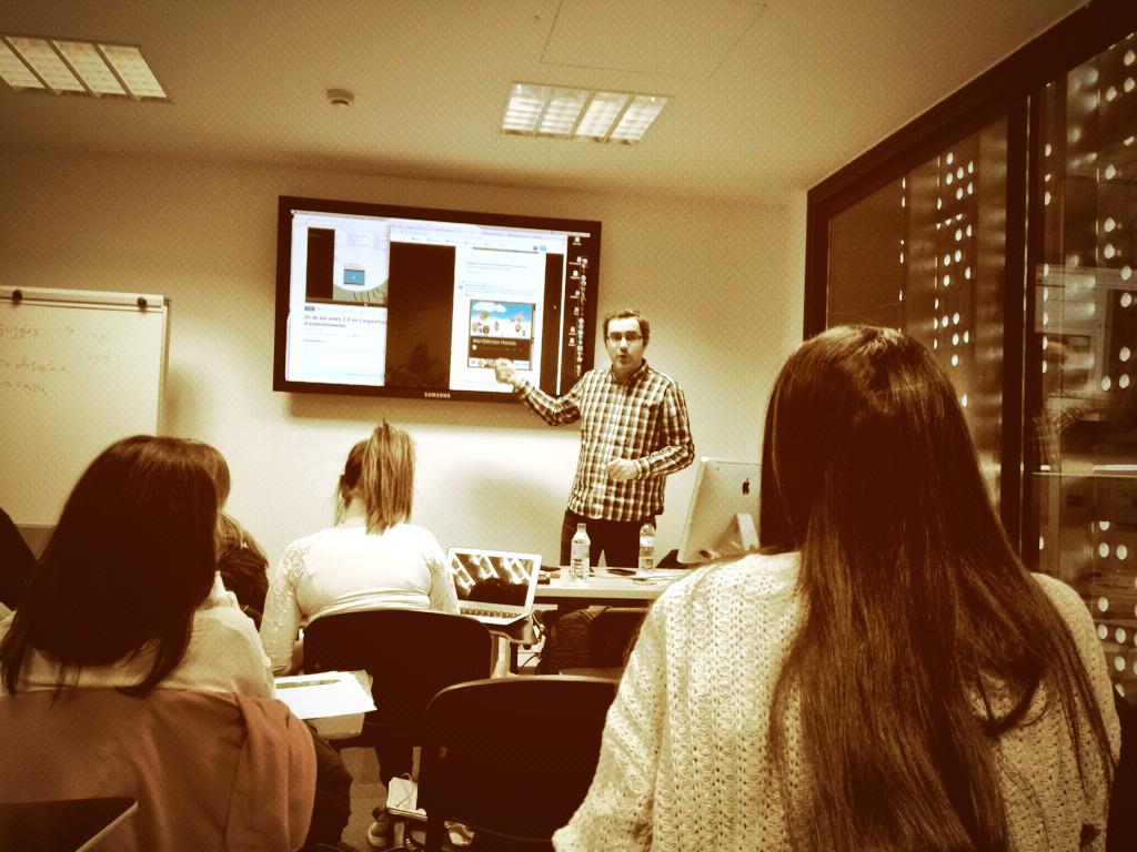 noretbertran's tweet image. Tornem a engegar twitter gràcies a la interessant sessió d&apos;avui amb @martiteres #eines20rp #masterprotocolblanquerna