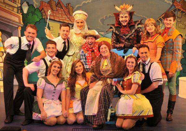 yorkpress's tweet photo. Here's today's #nutshellnews - Panto tickets on sale - and 7 other snippets: http://t.co/pWcBpkEq9z http://t.co/icLwuyqKA8
