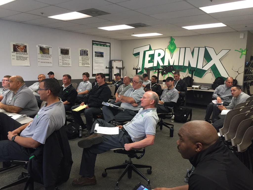 coachedbrown's tweet photo. #PacCoastRegion #CentralCal New Hire Training Camp in full effect ... Watch out #TMachine #SpartaWestCoast http://t.co/DFklllf0gv