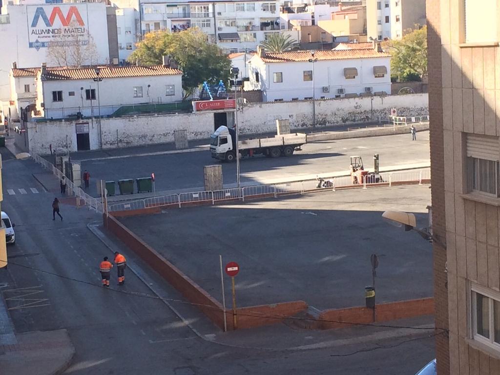 Ja se nota el #CaloretDePenyes demà per fí #MigAnyFester15 @penyes2015 <a href="/LPeFESTES/">Les Penyes en Festes</a>