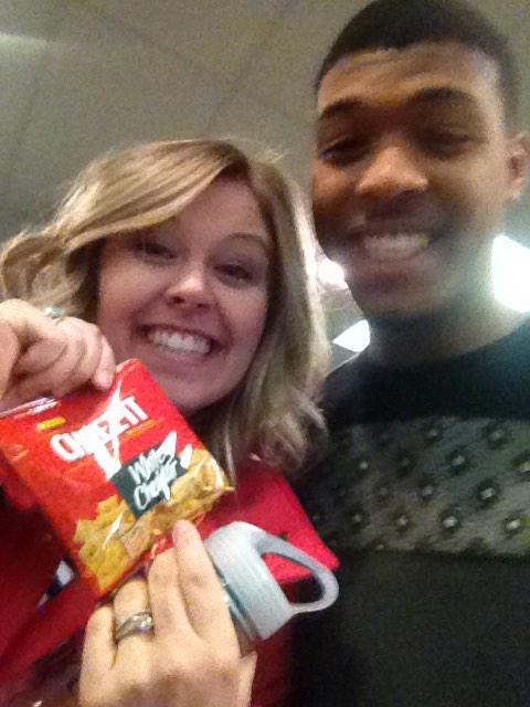 TBREEZY37's tweet photo. Just spreading some warmth and cheer on this chilly day. #cheezinit #ecclesiastes8 #pickmeup #TWIRP http://t.co/cJkOz2KQWX