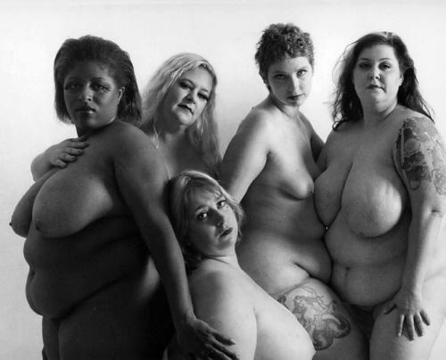 When Leonard Nimoy photographed SF friends from Fat Bottom Revue for his Full Body Project. http://t<a href="/tag/caturday"class="tags"><span>#caturday</span></a>