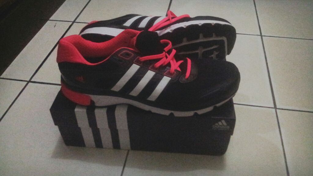 Cc:<a href="/BAP_sneakers/">B.A.P SNEAKERS</a> "<a href="/Shiqballl/">Muhammad Iqbal</a>: <a href="/andre_sarkem/">Andre 80's</a> akhirnya kena tebaran racun 3garis hahaha thx bang "