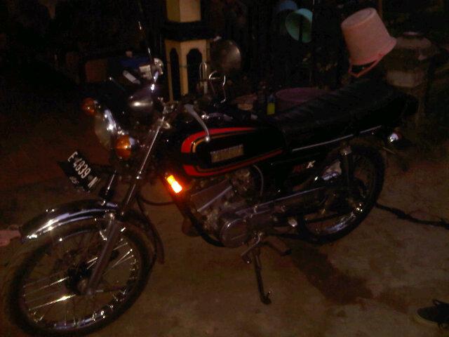 Enjing bade ngiringan tiasa :D sareng si mbah mani we ka angge  <a href="/dodisanjaya/">DODI SANJAYA 🔴⚫️</a>