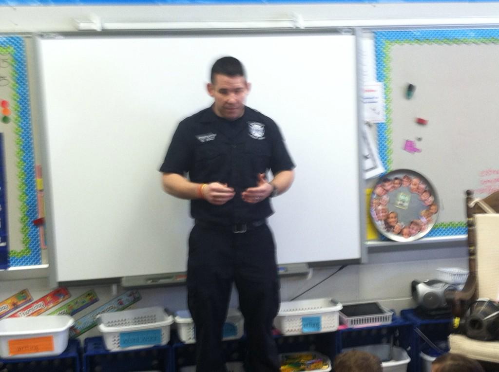 NallyNews's tweet photo. VPE Career Day w/ firefighter Mr. Ault @VPElibrary http://t.co/SKDFiJ0ilH