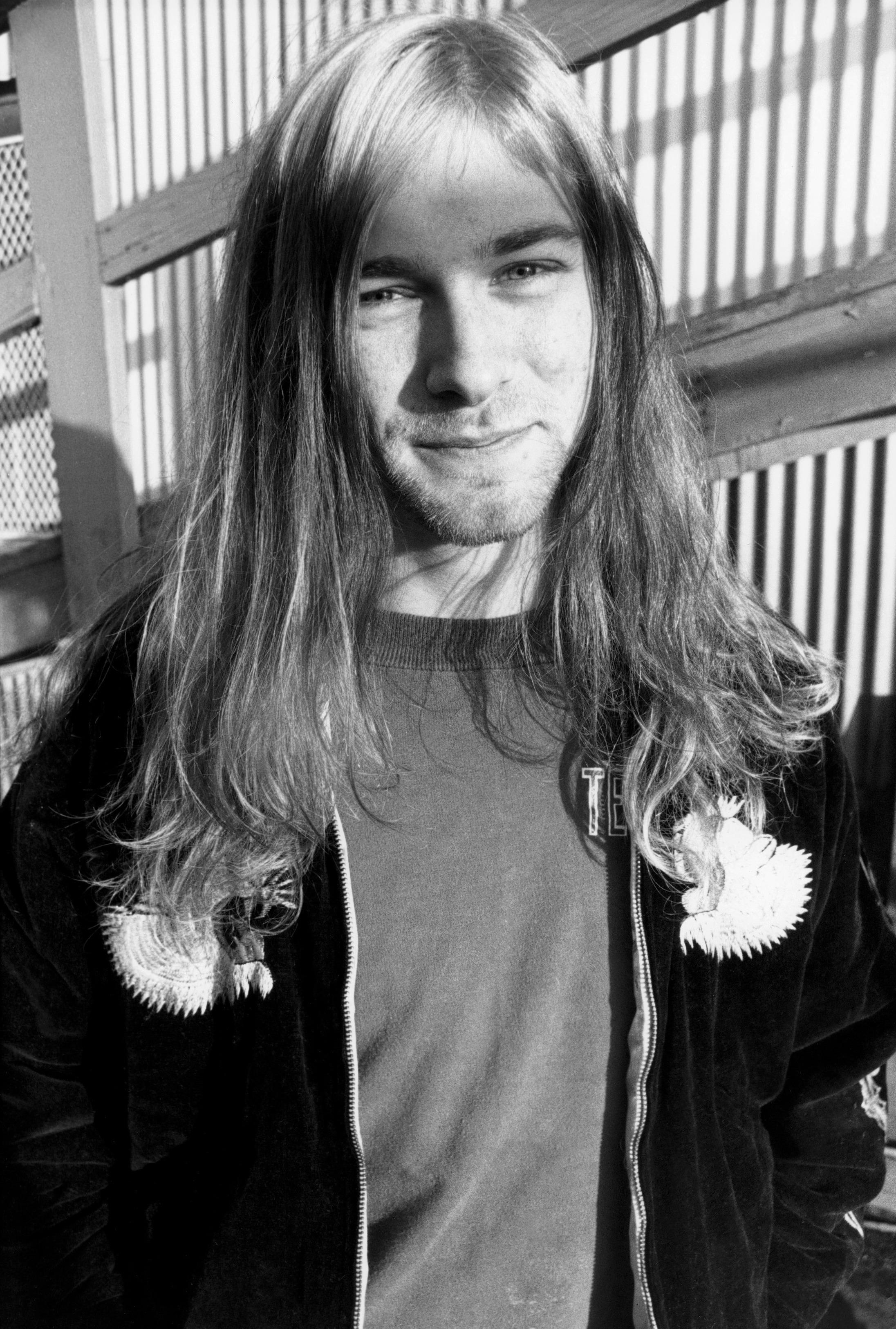 No one on X: "Kurt Cobain, Seattle, February 25, 1989 - Photo by Alice  Wheeler http://t.co/xNk8ZXSeL9" / X