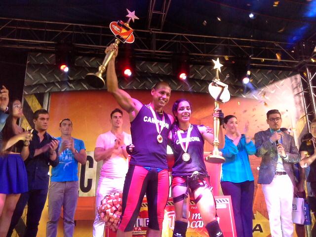 TCdeportesEC's tweet photo. ¡Campeones: Douglas y Julissa! ¿Cuántos RT's le darás? 

Dale, haz que supere ¡Los 100 RETUITS!

#FotoDeCampeonesC7 http://t.co/XV1qRx67fR