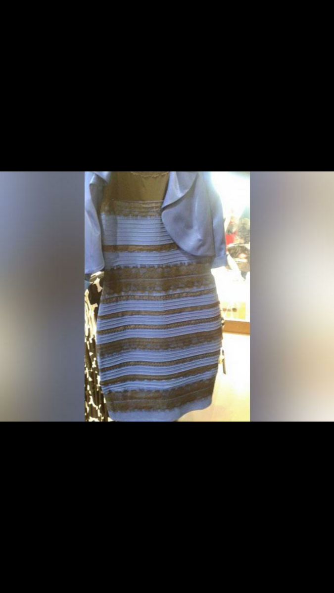 LARIDEAL's tweet photo. De q color lo veis ? Yo sigo viéndolo blanco y dorado http://t.co/KPUPcCjD5V
