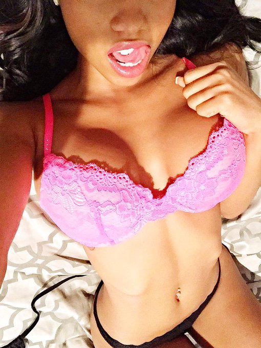 Getting on Cam! Come Play! #camgirl #myfreecams #FriskyFriday http://t.co/6NWCIVR1wo<a href="/tag/camgirl"class="tags">#camgirl</a><a href="/tag/myfreecams"class="tags">#myfreecams</a><a href="/tag/friskyfriday"class="tags"><span>#friskyfriday</span></a>