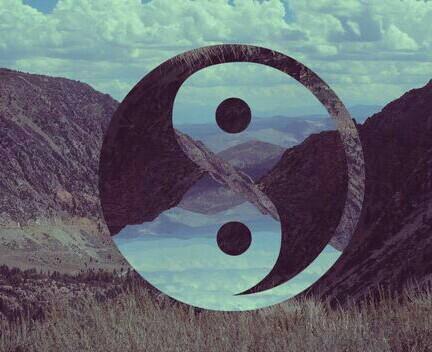 If you look sideways at this photo it look like the Pringles guy