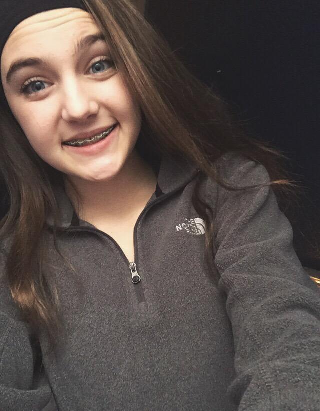 alaynalumpkin's tweet photo. SNOW DAY 💕❄️😍 http://t.co/JWlniSEpus