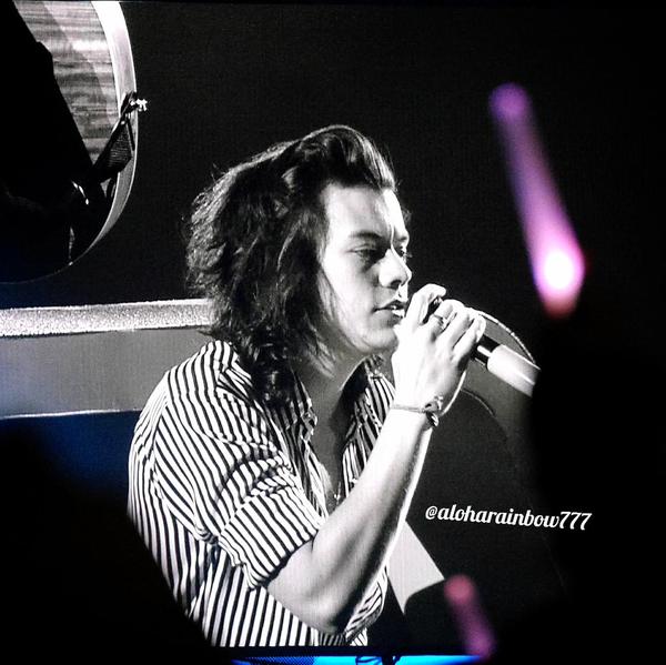 oneD_notes's tweet photo. Los chicos en el concierto del 27.02 en el Saitama Super Arena en Tokyo Japón - C http://t.co/cdBKnOOlbh