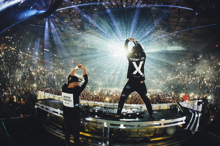 Skrillex and Diplo 24-Hour Jack Ü Set Halted By Police
See the moment it happened here -
totaledm.com