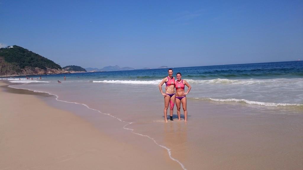 LaurenFendrick's tweet image. A little ocean dip after our win today. One more match tonight vs Juliana/Maria. 🇺🇸💪👊