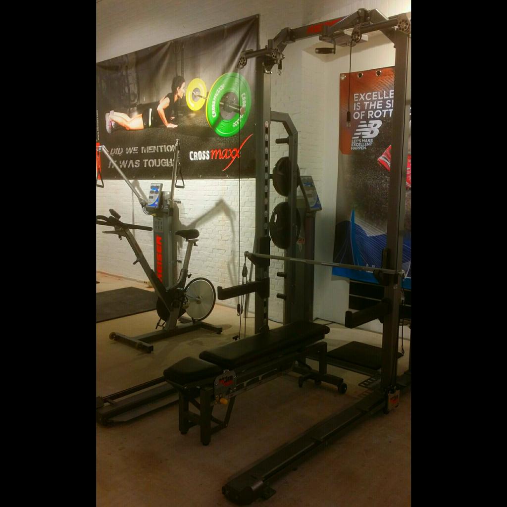 Perfect Keisercombi: Halfrack,  Functional Trainer and M3+ <a href="/Stride6ft8/">Stride 6ft8</a> Personal Training Rotterdam  <a href="/Keiser_POWER/">Keiser Fitness Corp</a>