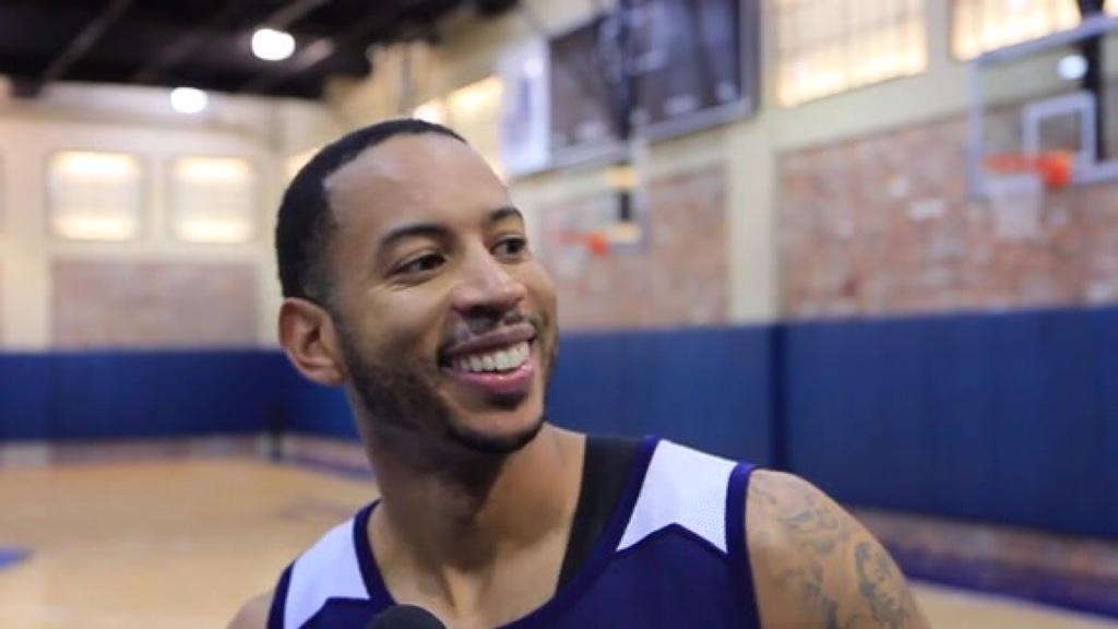 Everyone show Devin Harris some love by wishing him a very Happy Birthday! 