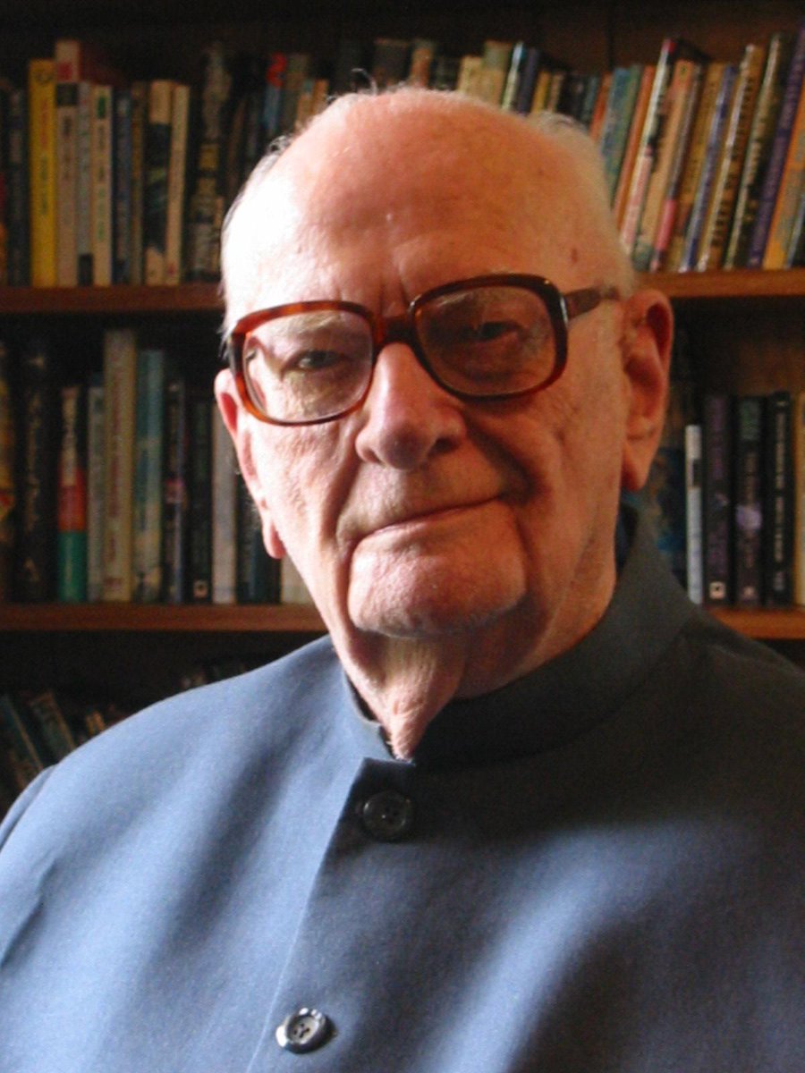 Divulgameteo's tweet photo. Arthur C. Clarke, en 1945 planteó la posibilidad de poner satélites en órbita geoestacionaria. #HitosMeteo http://t.co/58NIKQzbhT