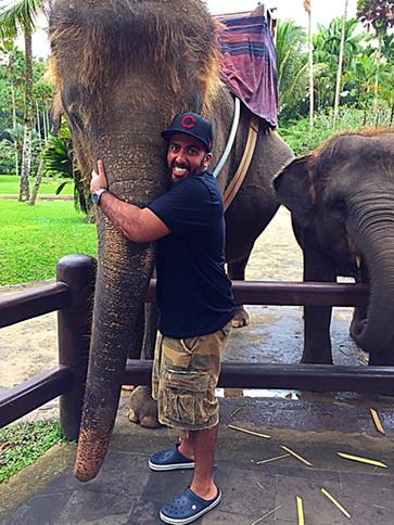 FariiisAlObaid's tweet image. Man Vs. Animal..

#ElephantRide #ElephantFun #Bali