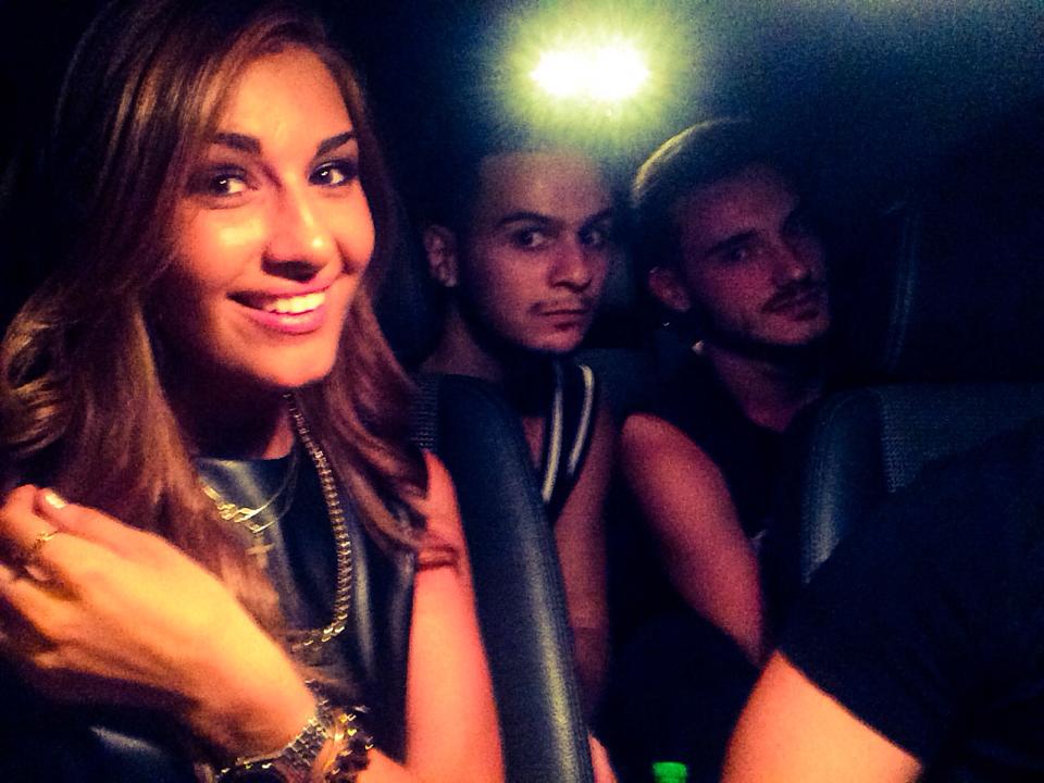 alinnaerm tweet picture