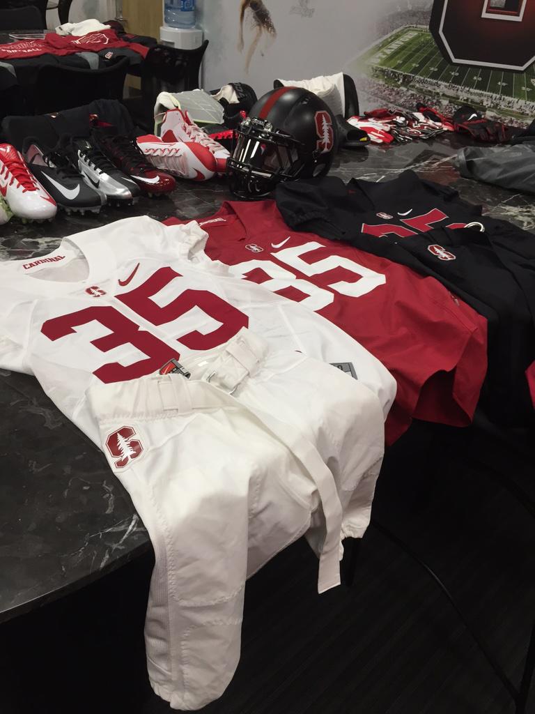 coolestcfbuniforms tweet media