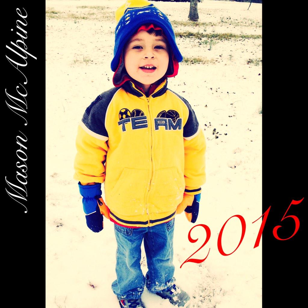 devantaebb's tweet image. Just having fun durin the snow days