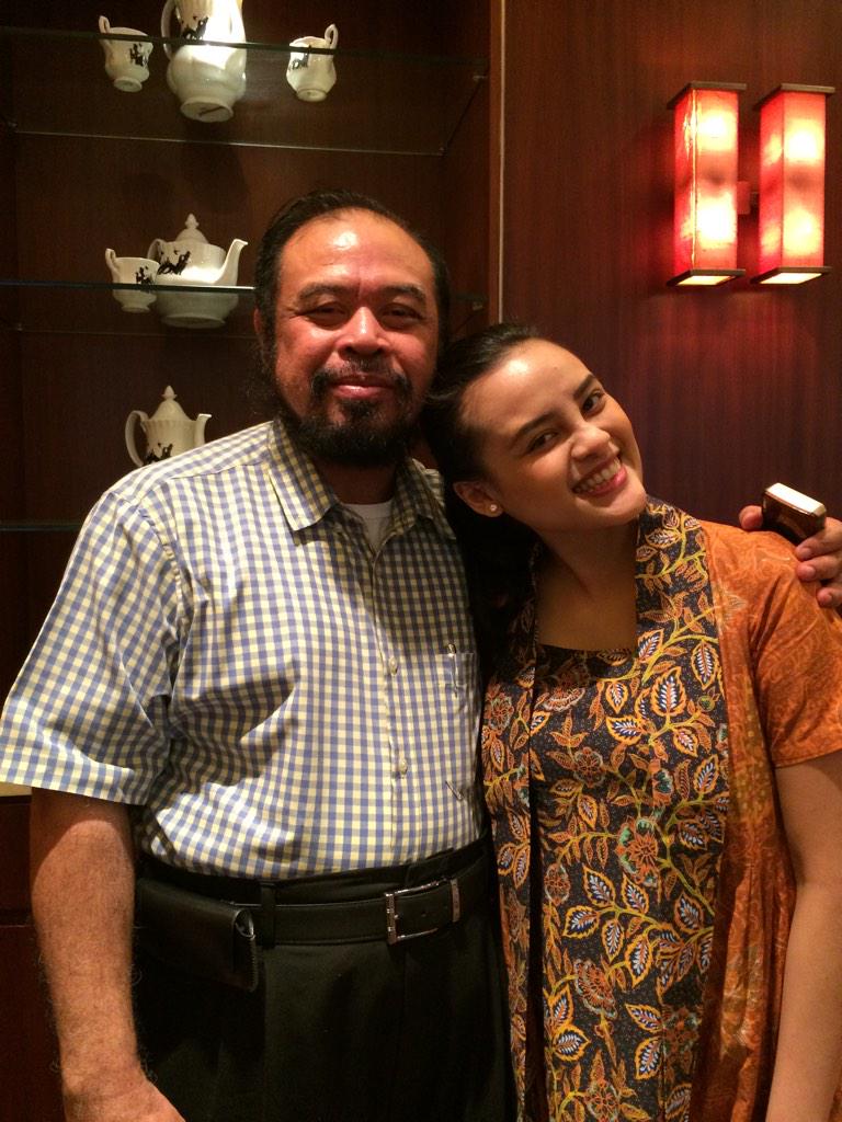 senengnya bisa diskusi ttg Musik Keroncong dengan wartawan senior <a href="/KompasGramedia/">KompasGramedia</a> om <a href="/NinokLeksono/">Ninok Leksono</a> see you soon om 😊