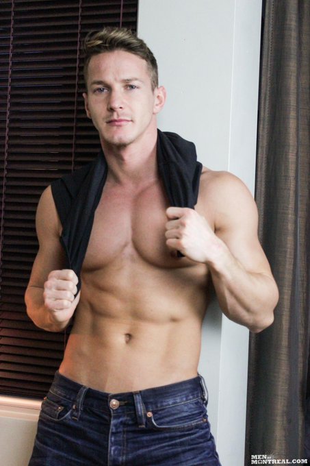 1 pic. Very soon on the site ! @DariusFerdynand http://t.co/RGpTd7CO7r