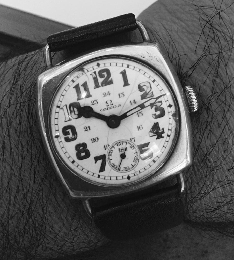 jacksandi's tweet image. Vintage Omega Military in Silver case from 1920's @aBlogtoWatch @omegawatches @vintage_omega @omegaforums #jackmond