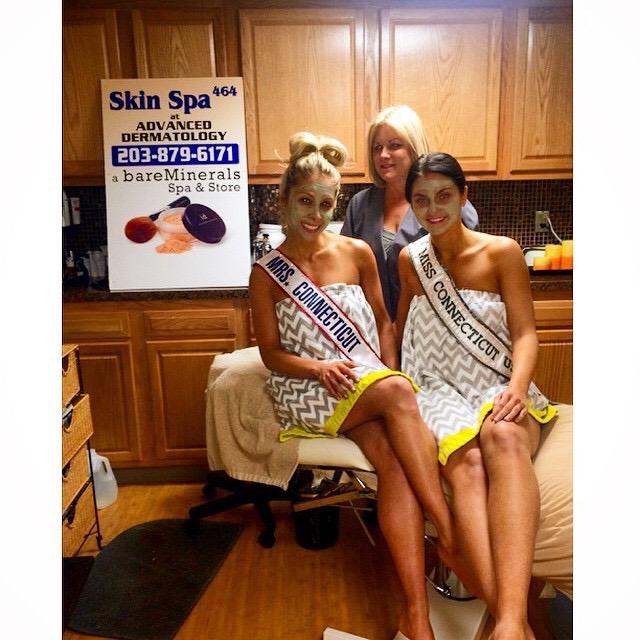 LoriAnnMarchese's tweet photo. With my girl @RealMissCTusa Skin Spa 464 @CarolJurzyk #facials #skincare #missctusa #mrsct http://t.co/7TzbV4s1vt