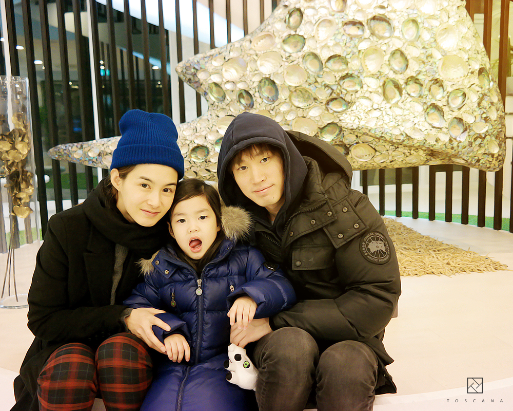 B-5TD58U0AAGzqk.png:large